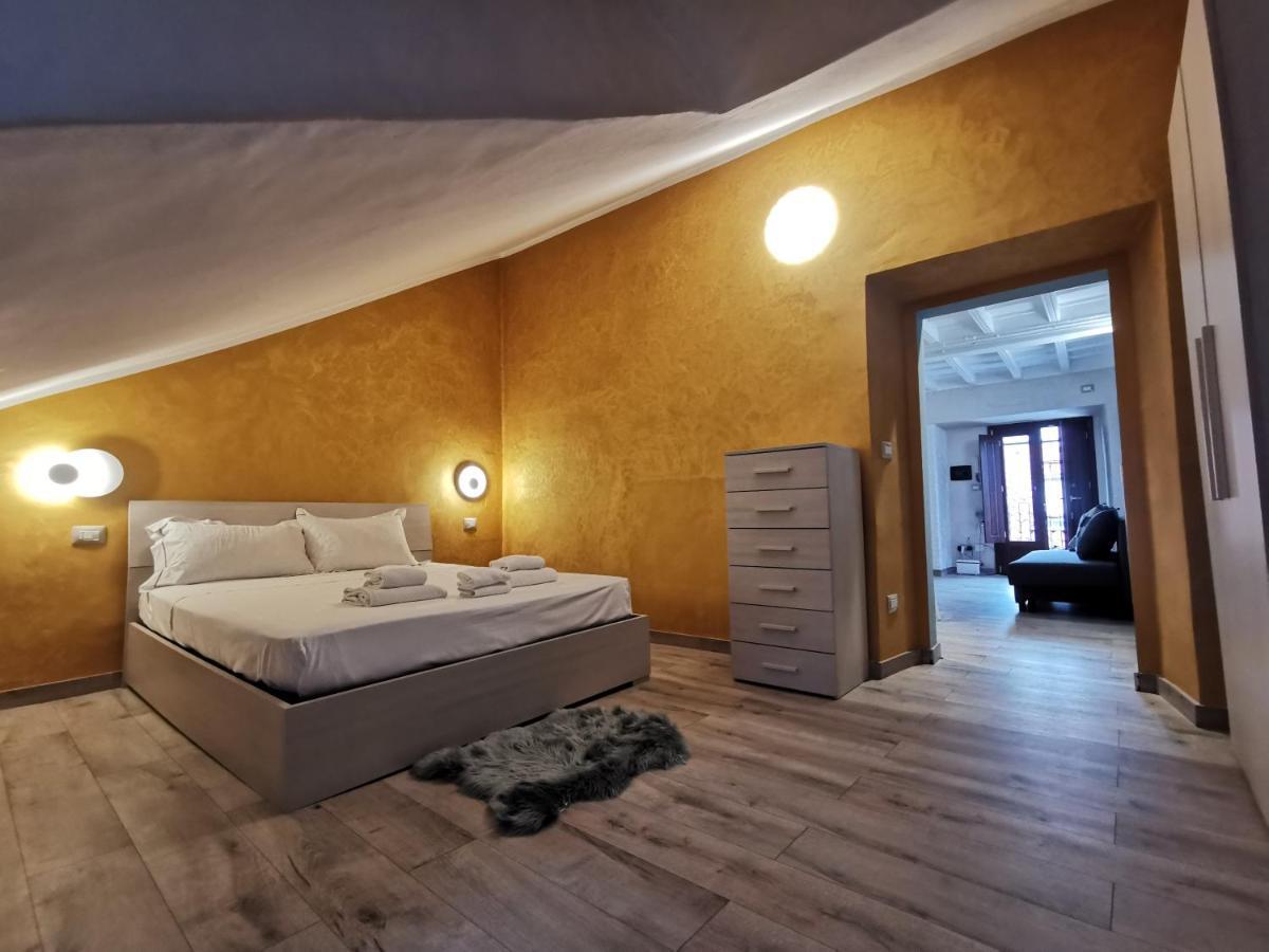 Torino Vacancy San Tommaso Suite Bagian luar foto